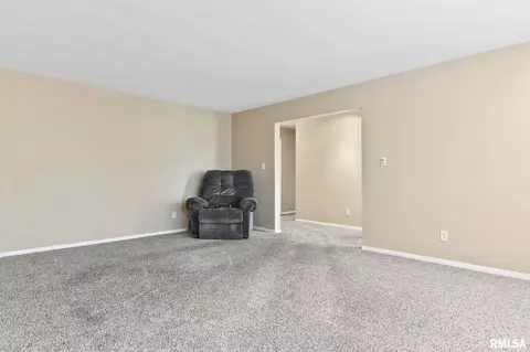 2128 Kaskaskia Dr, Springfield, IL 62702 photo 7