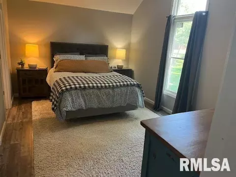 402 Ebony St, Thayer, IL 62689 photo 8