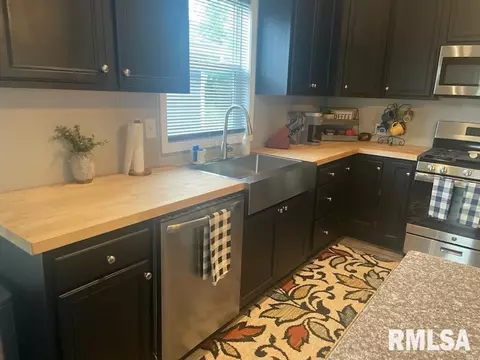 402 Ebony St, Thayer, IL 62689 photo 7