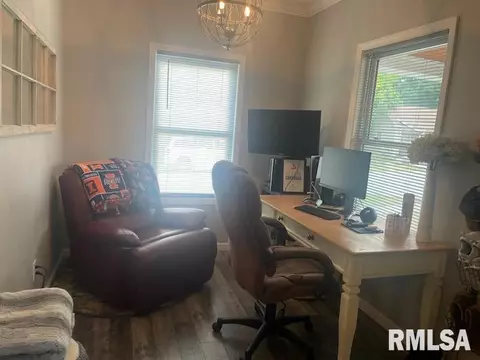 402 Ebony St, Thayer, IL 62689 photo 4