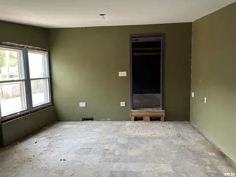 61 Lilac Ln, Springfield, IL 62702 photo 5
