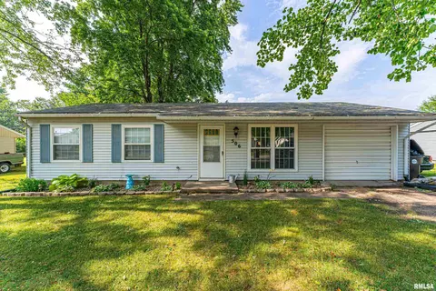 506 W North St, Mclean, IL 61754
