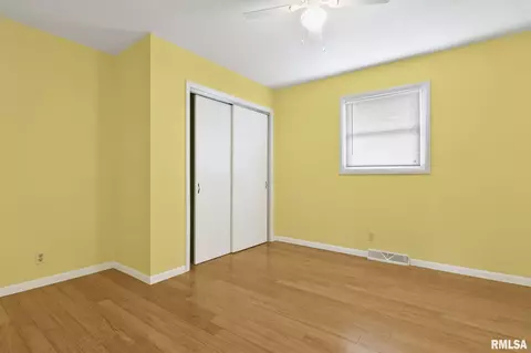 509 Rainbow Dr, Athens, IL 62613 photo 20