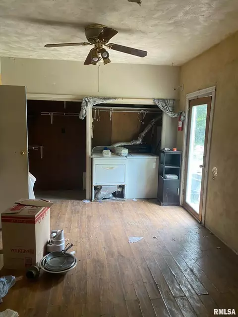 2147 S 15th St, Springfield, IL 62703 photo 7