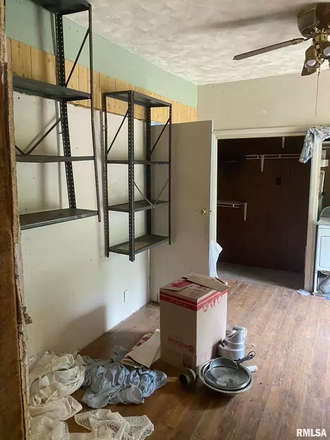 2147 S 15th St, Springfield, IL 62703 photo 5