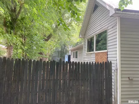 2147 S 15th St, Springfield, IL 62703 photo 16
