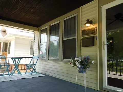 1916 5th St, Springfield, IL 62702 photo 3