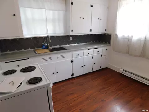 1916 5th St, Springfield, IL 62702 photo 11