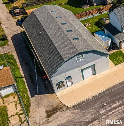 150 Wyatt Ave, Lincoln, IL 62656
