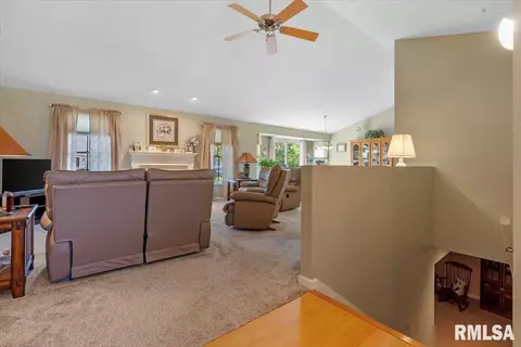 5304 Manhattan Dr, Springfield, IL 62711 photo 25