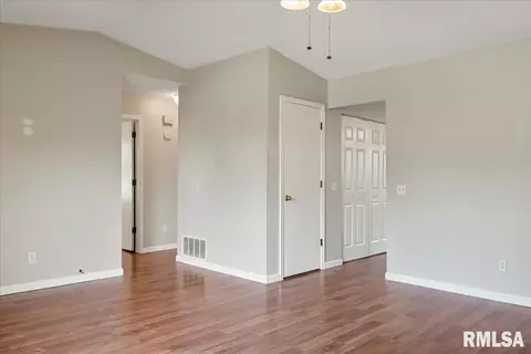 129 Volare Ln, Springfield, IL 62703 photo 8