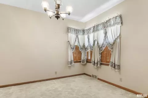 30 Circle Dr, Springfield, IL 62703 photo 6