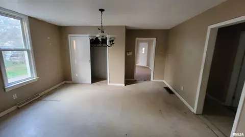 1109 N 13th St, Springfield, IL 62702 photo 14
