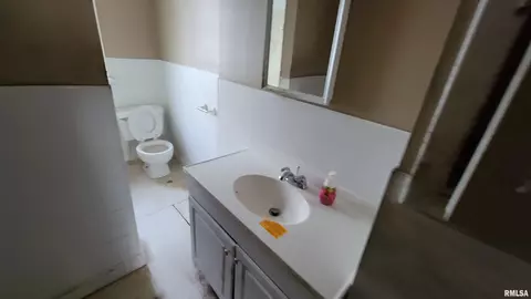 1109 N 13th St, Springfield, IL 62702 photo 15