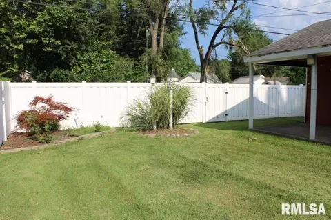 2518 S Walnut St, Springfield, IL 62704 photo 28
