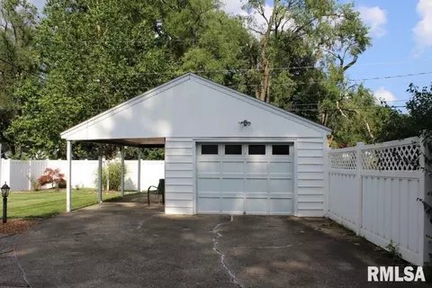 2518 S Walnut St, Springfield, IL 62704 photo 26