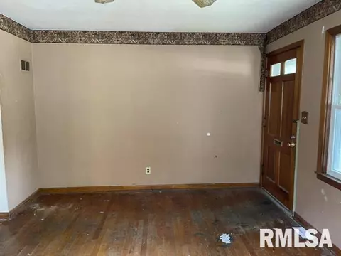 1921 S 2nd St, Springfield, IL 62704 photo 3
