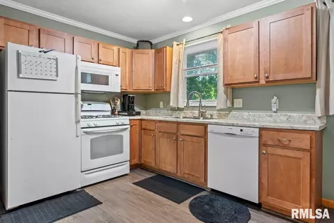 2552 Sandgate Rd, Springfield, IL 62702 photo 9