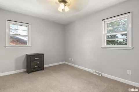2204 Kaskaskia Dr, Springfield, IL 62702 photo 21
