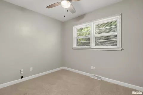 2204 Kaskaskia Dr, Springfield, IL 62702 photo 28
