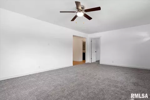 3620 N Peoria Rd, Springfield, IL 62702 photo 6