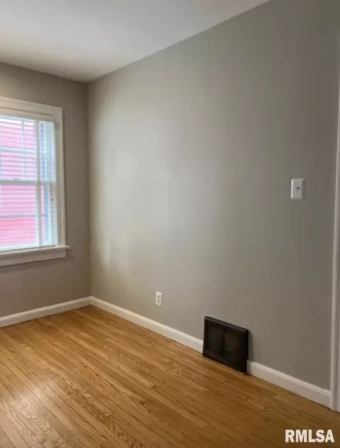 1508 W Capitol Ave, Springfield, IL 62704 photo 11