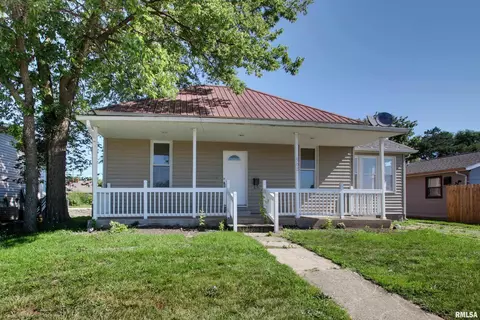 502 White St, Canton, MO 63435
