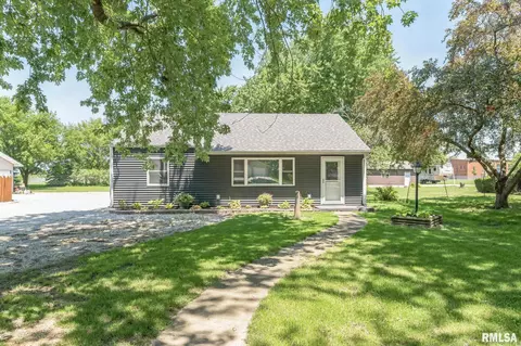508 W Franklin St, Mclean, IL 61754 photo 2