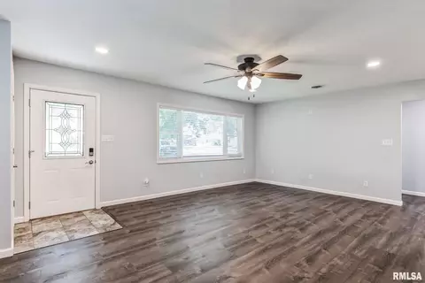 508 W Franklin St, Mclean, IL 61754 photo 5