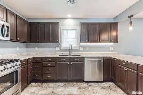 508 W Franklin St, Mclean, IL 61754 photo 11