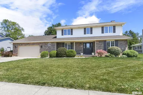 517 Cumberland Dr, Chatham, IL 62629
