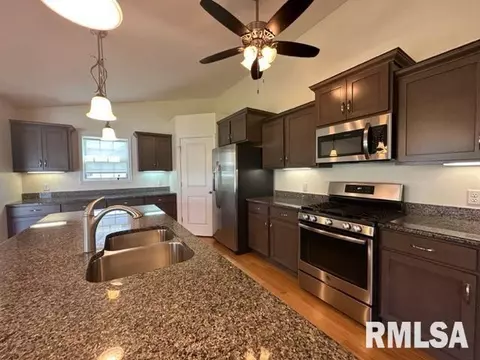 2000 West Rd, Springfield, IL 62711 photo 8