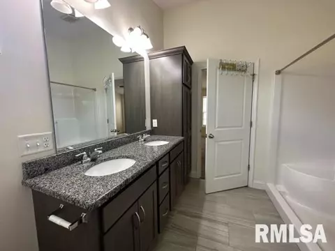 2000 West Rd, Springfield, IL 62711 photo 14