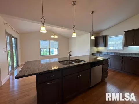 2000 West Rd, Springfield, IL 62711 photo 9