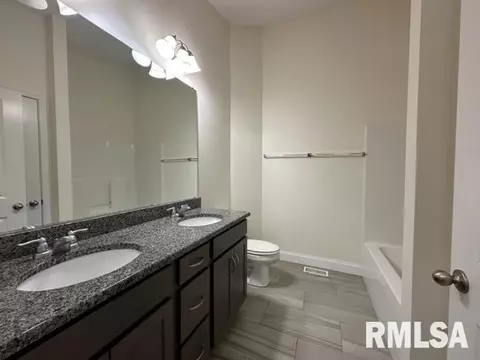 2000 West Rd, Springfield, IL 62711 photo 26
