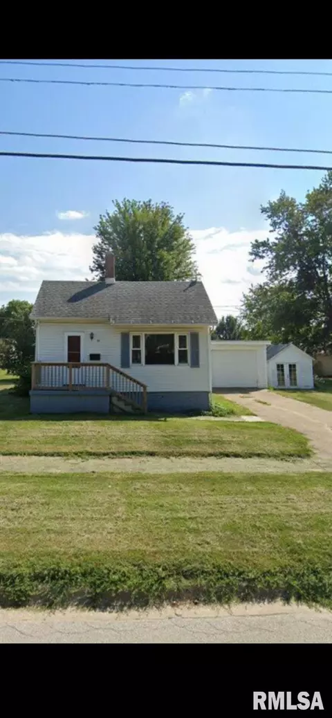 215 SE 2nd St, Galva, IL 61434