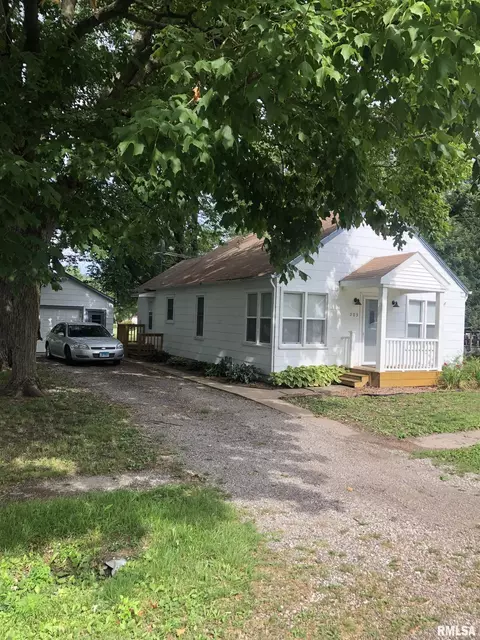 503 Main St, Golden, IL 62339