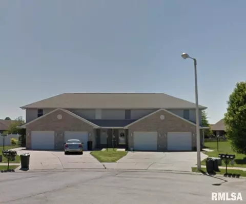 68 Gilliam Ct, Chatham, IL 62629