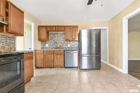2241 Dunwich, Springfield, IL 62702 photo 12