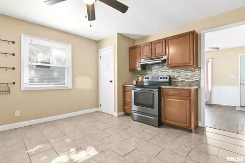 2241 Dunwich, Springfield, IL 62702 photo 9