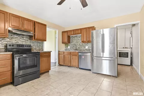 2241 Dunwich, Springfield, IL 62702 photo 10