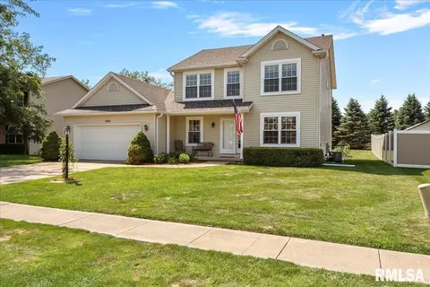 1922 Colt Dr, Washington, IL 61571