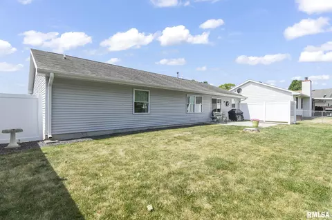 113 E Sherry Dr, Springfield, IL 62703 photo 29