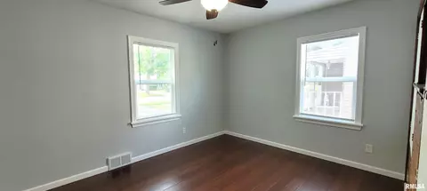 2216 S Pasfield St, Springfield, IL 62704 photo 40