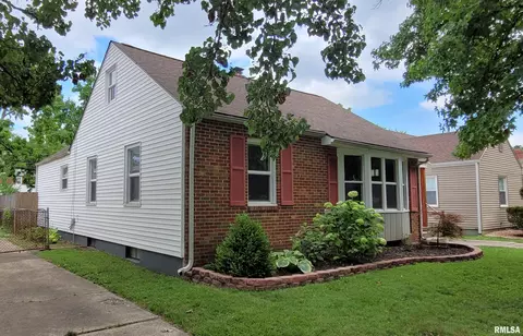 2216 S Pasfield St, Springfield, IL 62704 photo 4