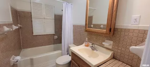 2216 S Pasfield St, Springfield, IL 62704 photo 38