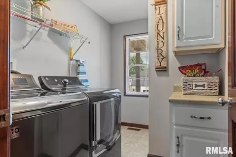 5213 Crane Dr, Springfield, IL 62711 photo 28
