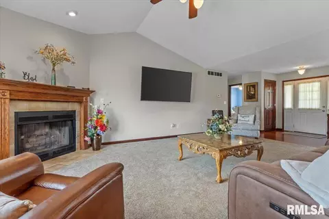 5213 Crane Dr, Springfield, IL 62711 photo 7