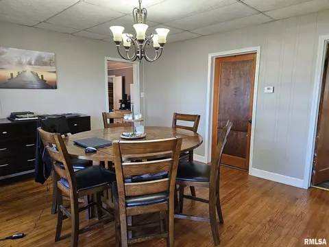 414 Ebony St, Thayer, IL 62689 photo 6