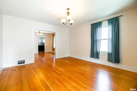 2013 S Pasfield St, Springfield, IL 62704 photo 8
